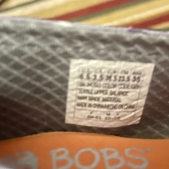 BOBS from Skechers Dogs & Cats Memory Foam Canvas Slip On Women's Size 6.5 - Picture 4 of 4